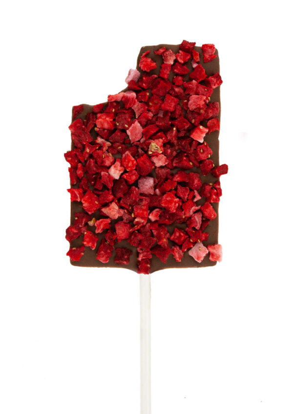 Lizak tabliczka z czekolady mlecznej z truskawkami 30g