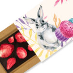 Czekolada gorzka 72% z truskawkami - edycja wielkanocna
